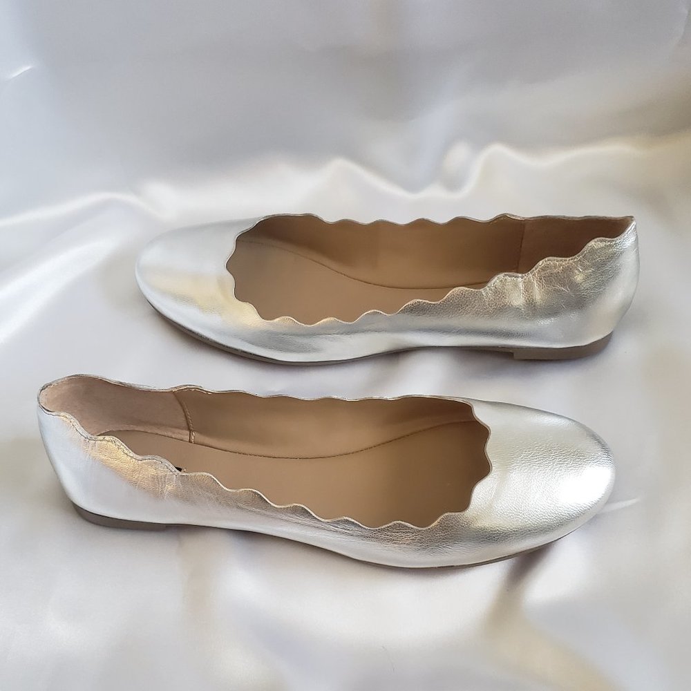 G.I.L.I Womens Izzy Scalloped Ballet Flats - 10 M